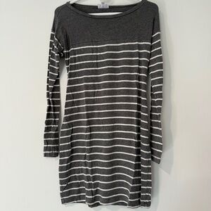 A Pea in the Pod Maternity Dress